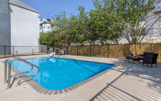 Quality Inn Downtown - near Market Square