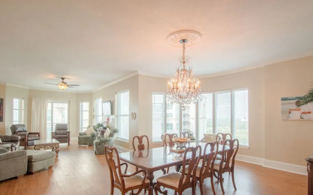 Legacy Towers-Legacy I 1306 Penthouse