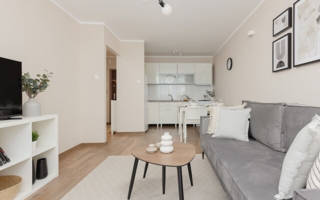 Apartament Miedzynarodowa by Renters
