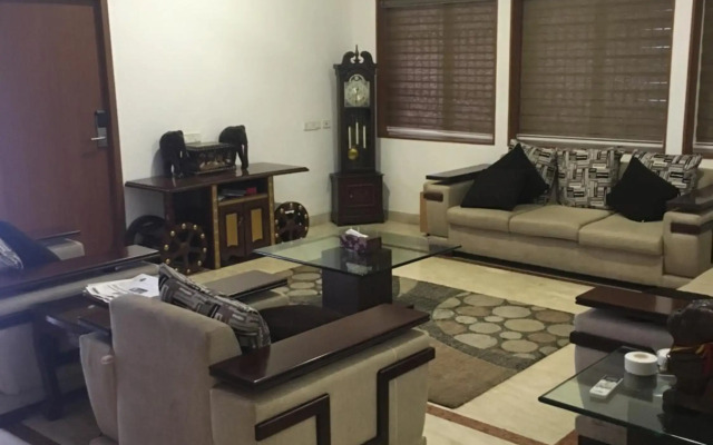Avenue 11 Boutique Residences