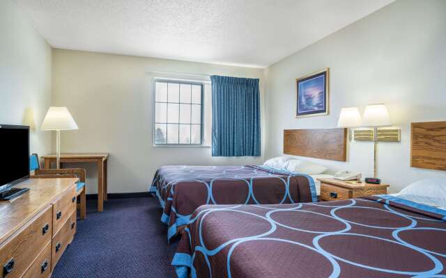 Super 8 by Wyndham Neillsville WI