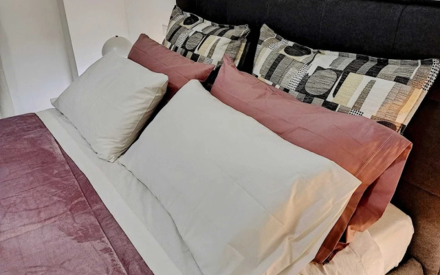 Rosy Suite Bed & Breakfast