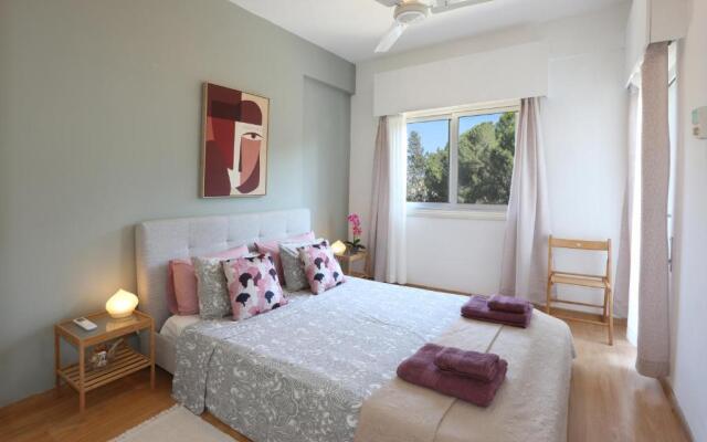 Cozy Holiday Apartment In Larnaca Near Foinikoudes