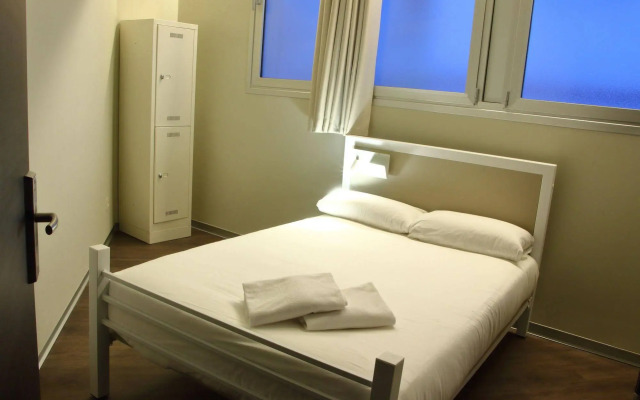 Poshtel Bilbao Premium Hostel