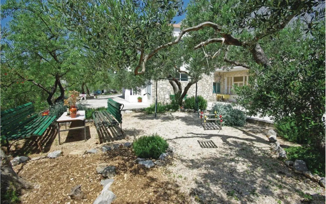 Two-Bedroom Apartment with Sea View in Makarska