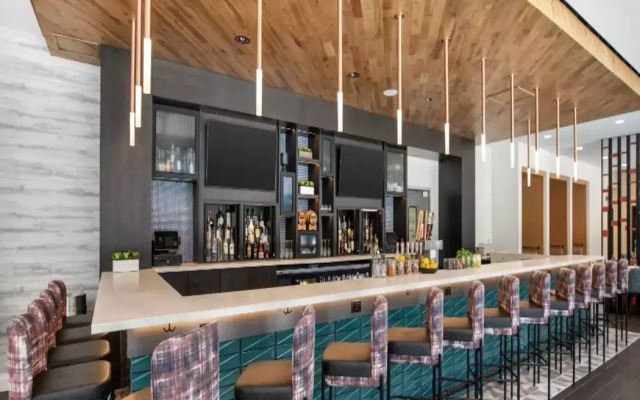 Cambria Hotel Denver Downtown RiNo