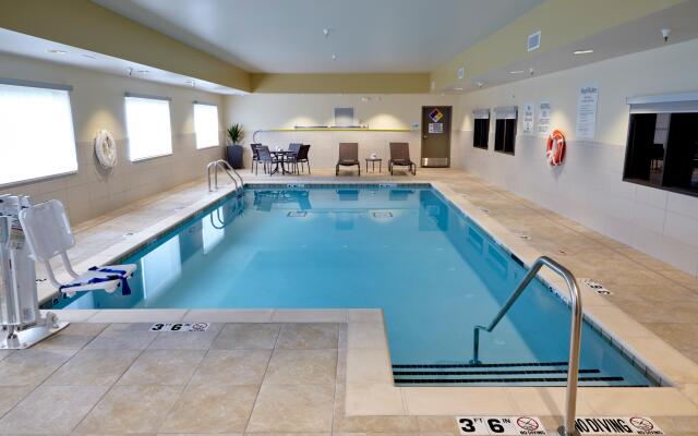 Holiday Inn Express & Suites Tahlequah by IHG