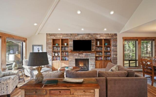 3 Tumalo-AC-Hot Tub-4BR/3BA