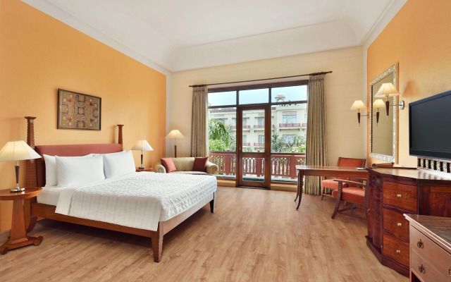 Le Méridien Jaipur Resort & Spa
