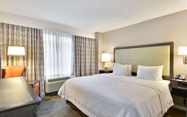 Hampton Inn Alexandria-Old Town/King St. Metro