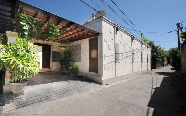 Zen Boutique Collection Sanur Bali