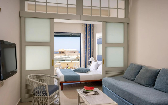 Mare Blue Hotel