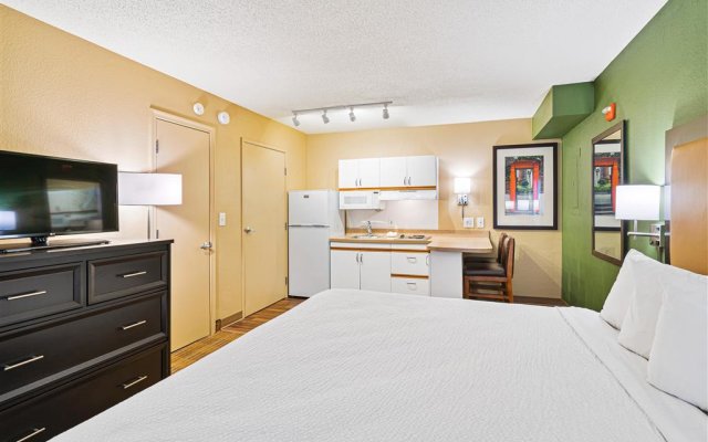 Extended Stay America Suites Washington DC Falls Church