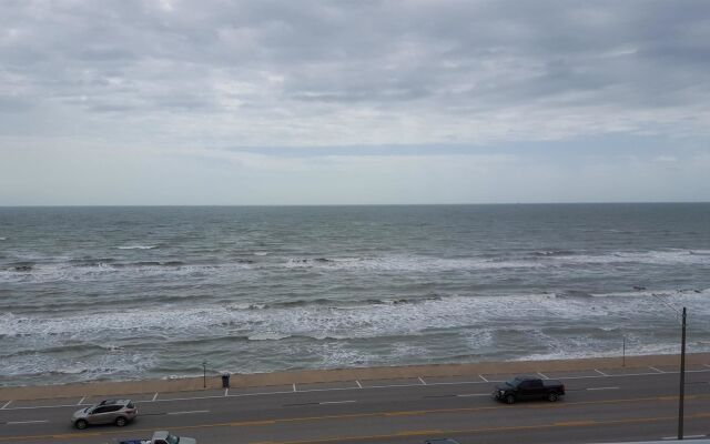 Best Western Plus Galveston Suites