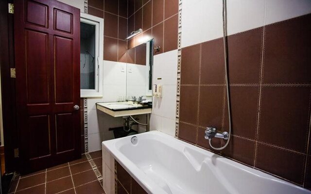 Song Nhat Hotel