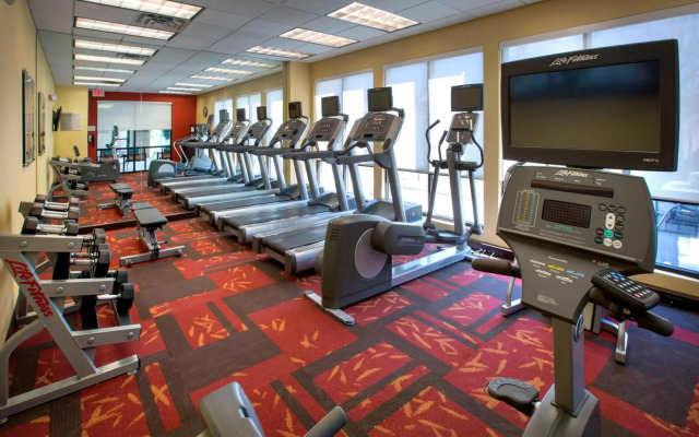 Courtyard by Marriott Paramus
