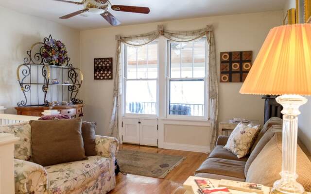 Gaslight Bed and Breakfast