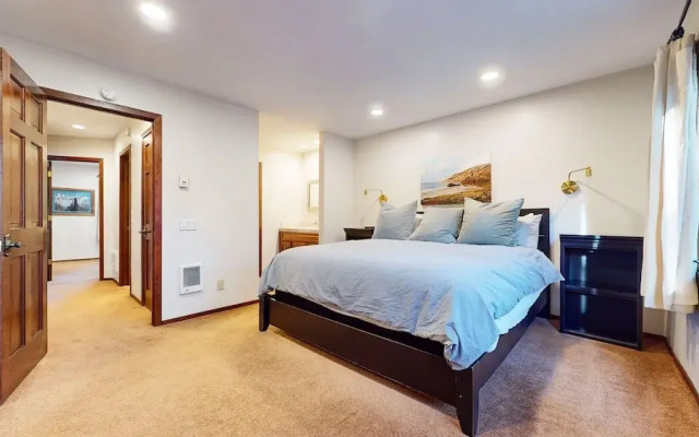Woodlands #40 3 Bedroom Condo