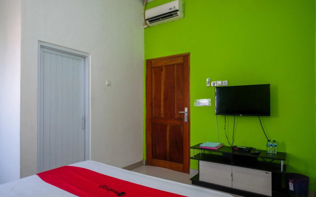 RedDoorz near Hartono Mall Solo