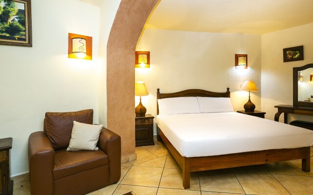 Casa Del Virrey Hotel and Suites