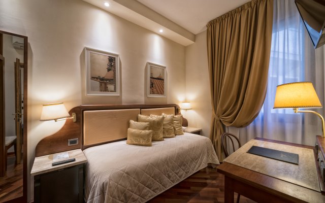 B&B Hotel Firenze Pitti Palace al Ponte Vecchio