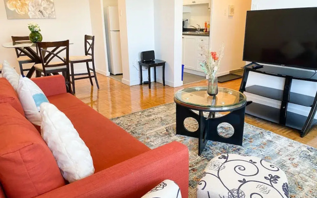 Stylish 1 Bdr Apartment! on Donmills and Eglinton
