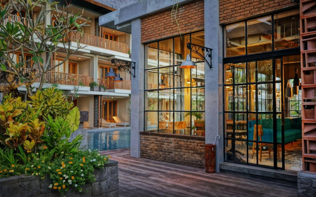 Swarga Suites Bali Berawa, Marclan Collection