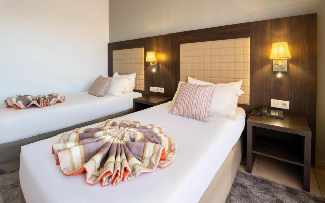 Zephyr Hotel Club Resort and Spa
