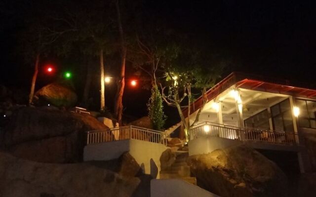 At Tanote