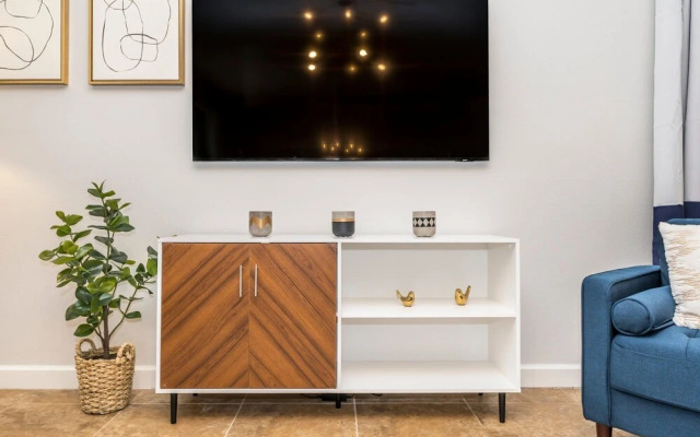 Spacious Home Near Disney