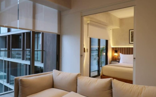 w 1BR With Balcony in Luxury Building Barranco