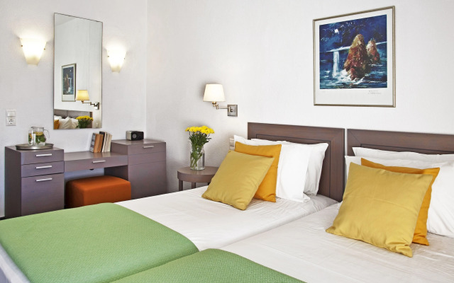 Hotel Perrakis