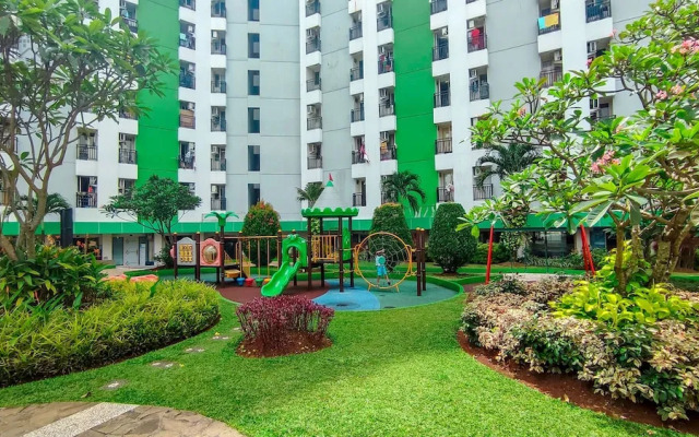 Ruang Nyaman at Apartment GreenLake View