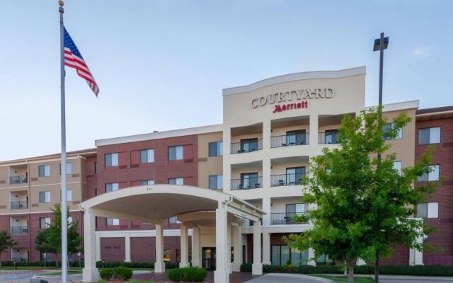 Courtyard by Marriott Dallas Arlington South