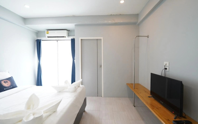 RoomQuest Bangkok Don Mueang Airport 1
