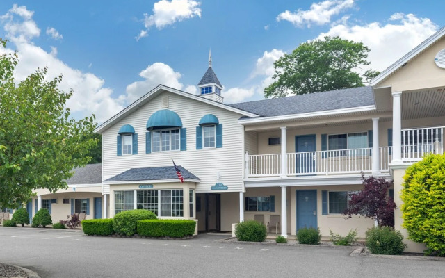 Ogunquit Hotel & Suites