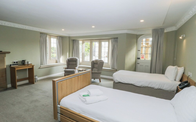 Harcombe House Rooms Accessible Ground Floor Twin