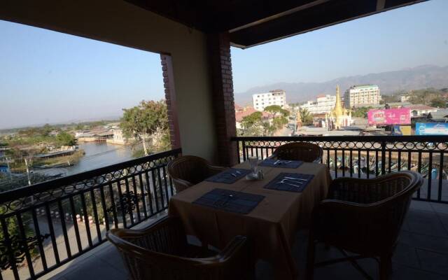 Inle Strand Hotel