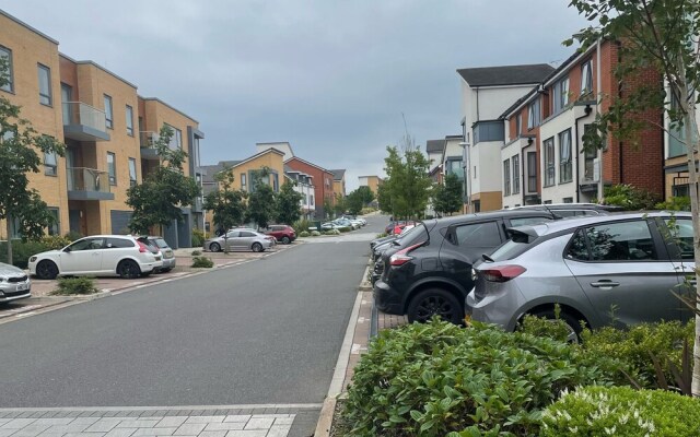 Impeccable 2-bed Apartment in Reading