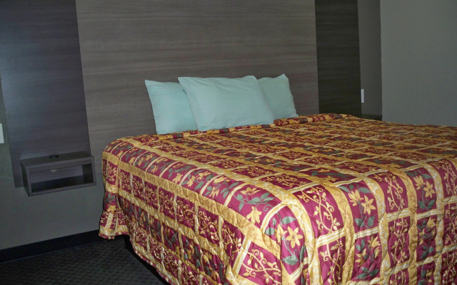 Scottish Inn & Suites