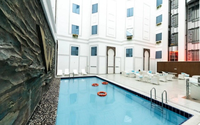 WA hotel