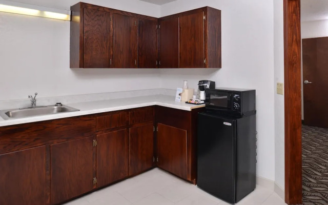 Holiday Inn Express Hotel & Suites Lonoke I-40 (Exit 175)