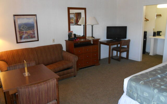 Econo Lodge Inn & Suites Abilene East District