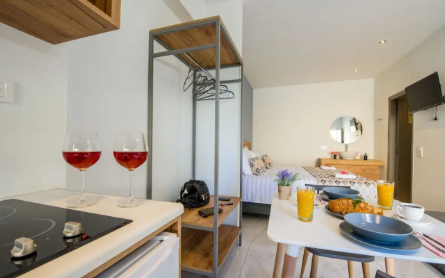 Linda Apartments