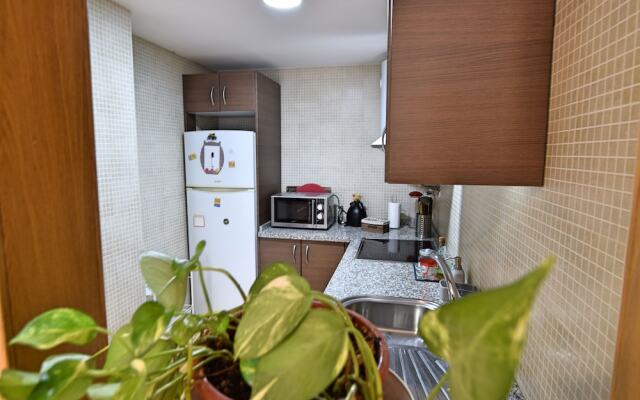 Juan de Austria - terraza y parking