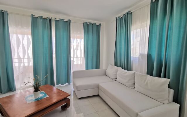 Los Corales Tropical Beach Resort & SPA