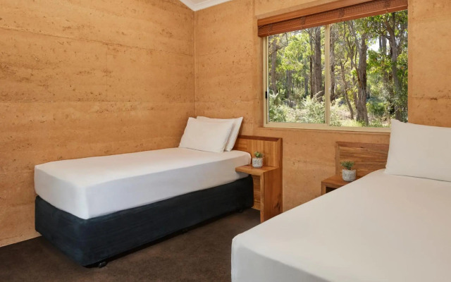 Eight Willows Retreat