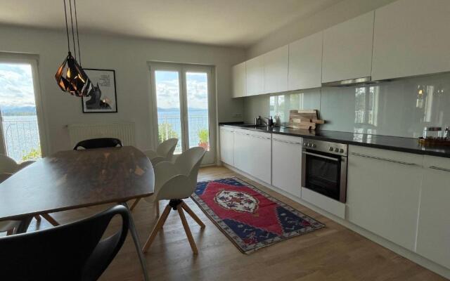 SUNSET Apartment direkt am Bodensee mit Parkplatz