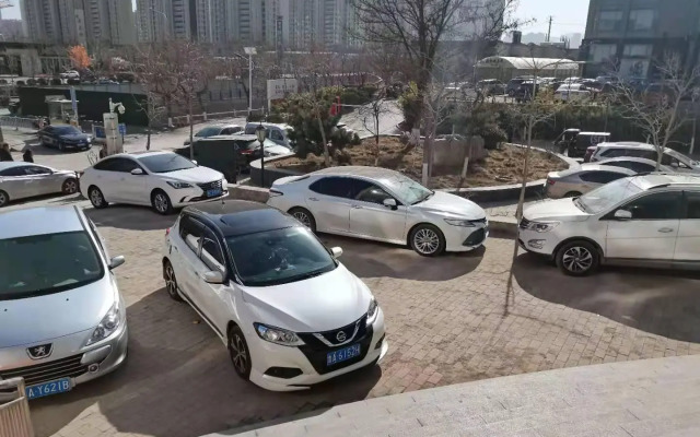 Hanting Express Jinan High-Tech District Fenghuang Road