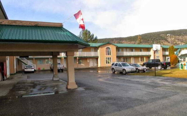Econo Lodge Inn & Suites